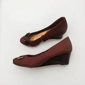 London Fog Suede, Burgundy Clothes, Toad Wedge With Animal, Print And Gold 8